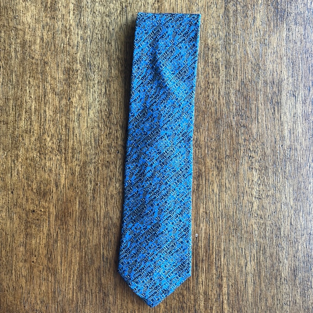 Original custom made Brioni tie